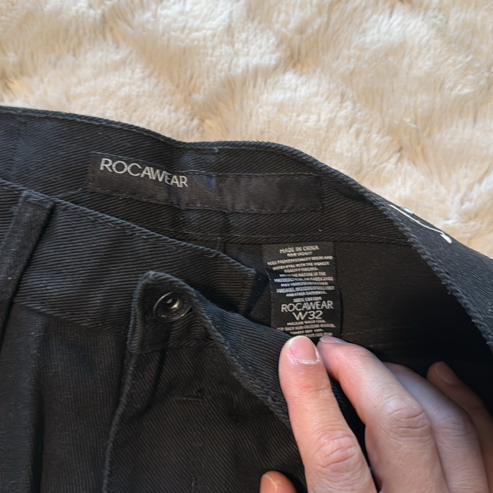 Rocawear black Jean shorts size 32 - Picture 2 of 7